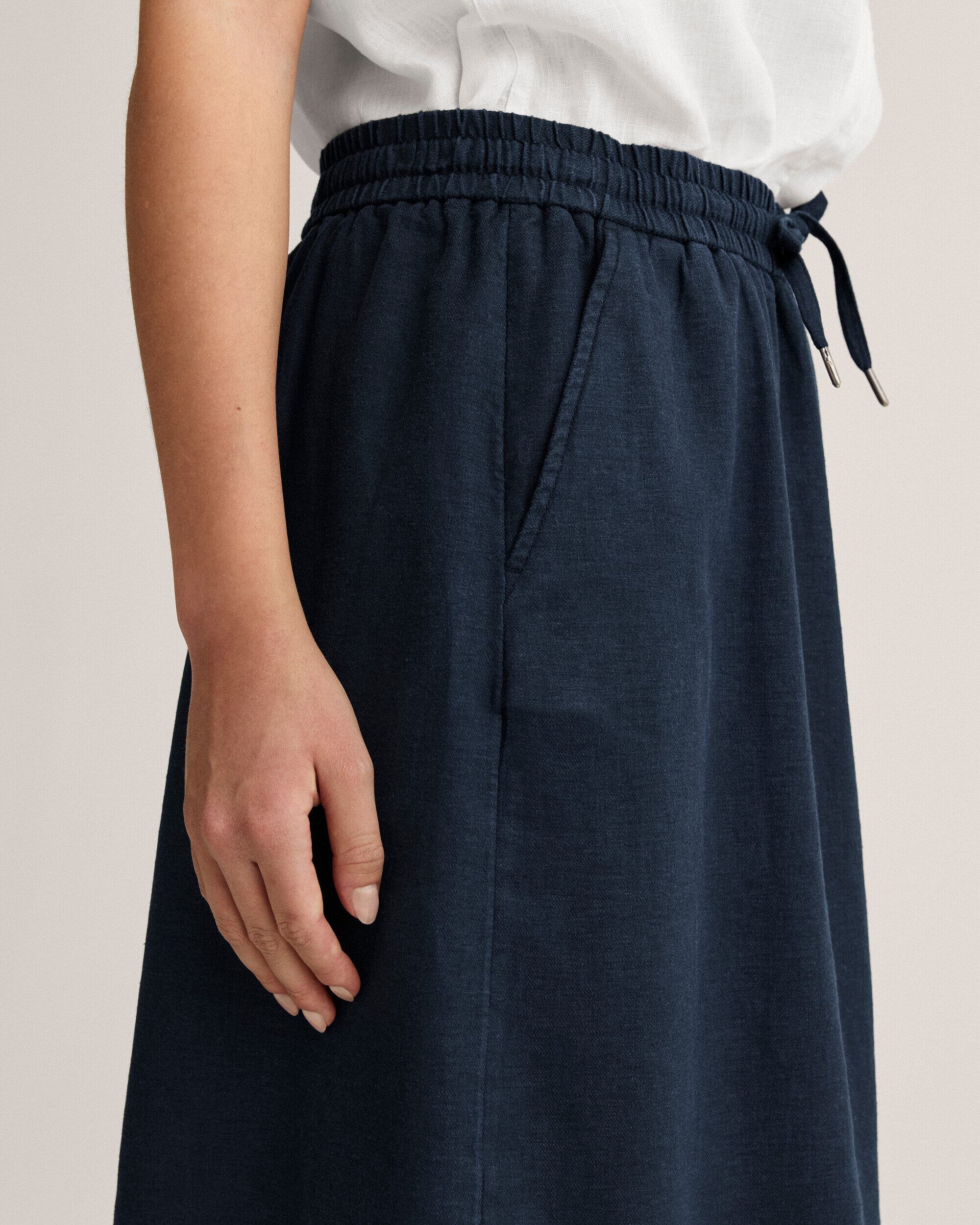 Skirts – Buy skirts online | Newhouse