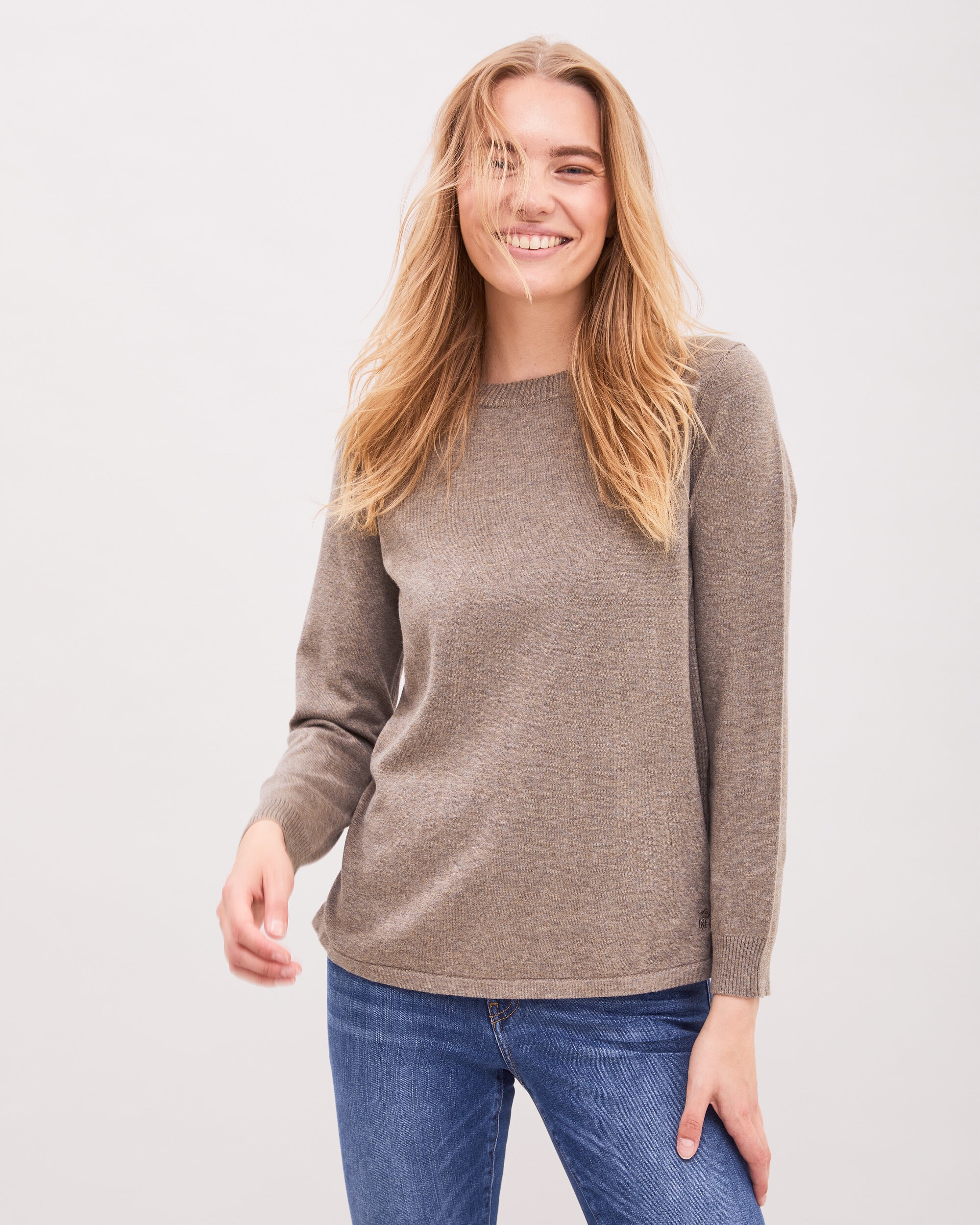 Anna Roundneck Sweater