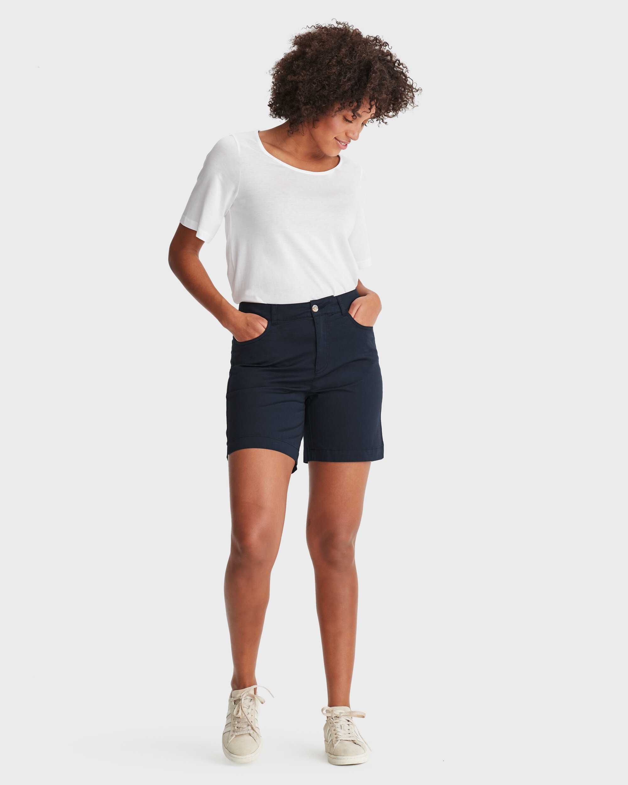Amelia Fivepocket Shorts