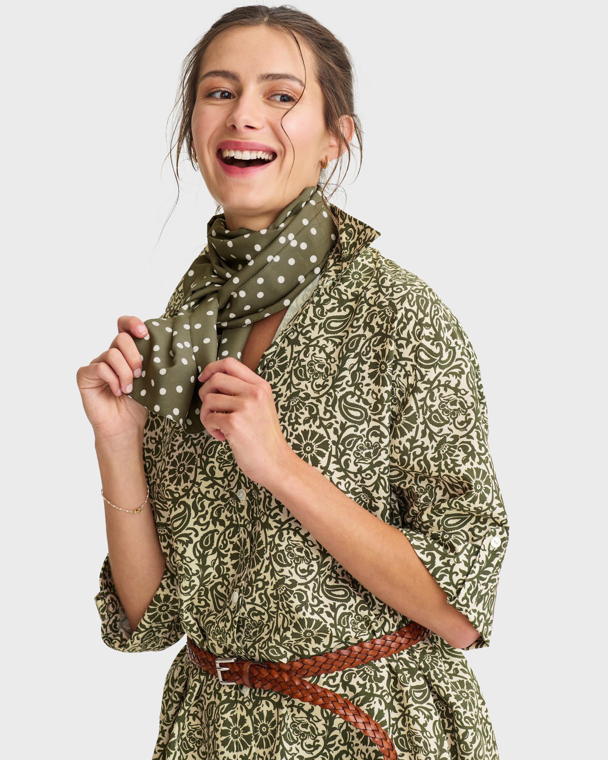 Scarf Dot Julia