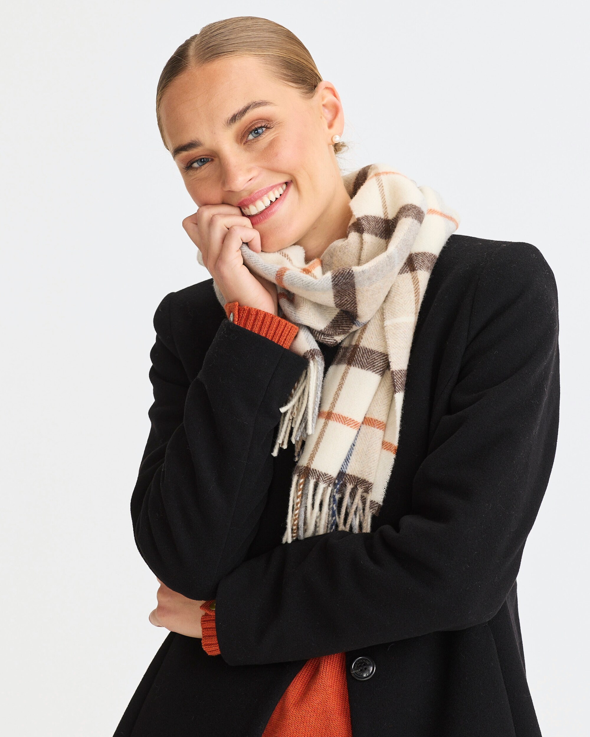 Scarf Daphne