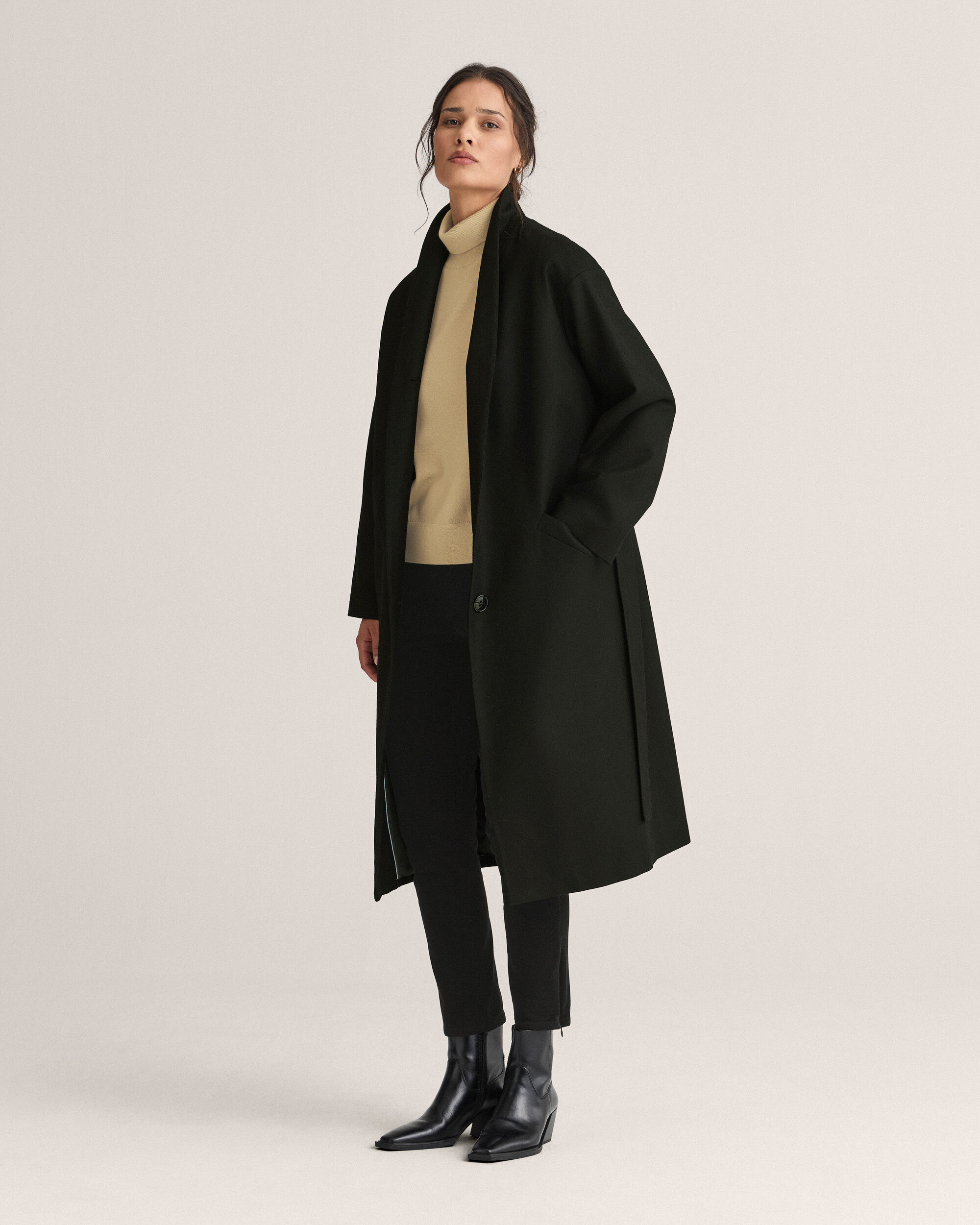 THE NEWHOUSE PHILLIP LONG COAT：コート　ブラック THE NEWHOUSE PHILLIP LONG COAT：コートブラック